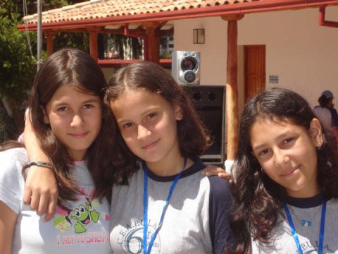 b1_cole-las mejores amigas.jpg